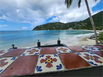 14 Living room porch